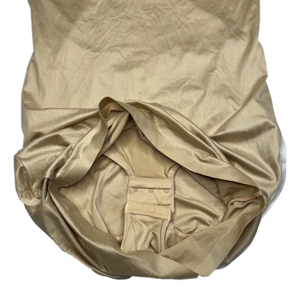 Maidenform womens beige slip with built in bra w/ cups and panties size 34D NWT - Picture 4 of 6